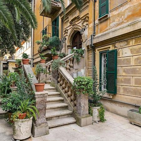 Walking To Trastevere Di Marialaura Aragno Rome Exterior photo